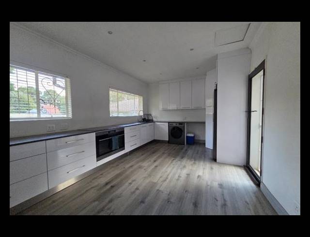 3 BEDROOM HOUSE FOR SALE IN ALBEMARLE